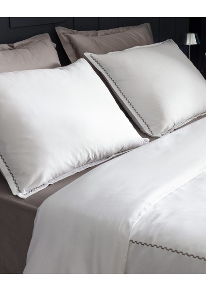 Laila Çift Kişilik %100 Pamuk Nakışlı Saten Nevresim Takımı - Beyaz fırsatları