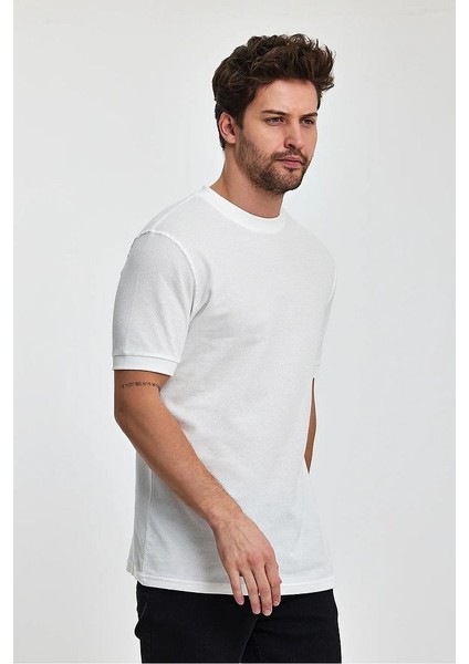 Erkek Regular Fit Petek Süprem Dokuma Bisiklet Yaka Cotton T-Shirt fırsatları