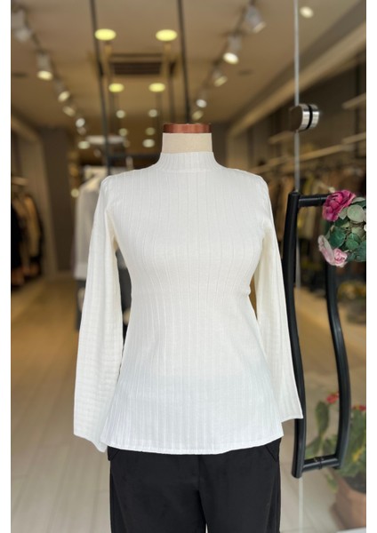 UW251002 Unıque Yuvarlak Yaka Fitilli Triko