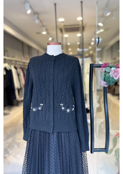 UW251043 Unıque Dantel Detaylı Triko Hırka