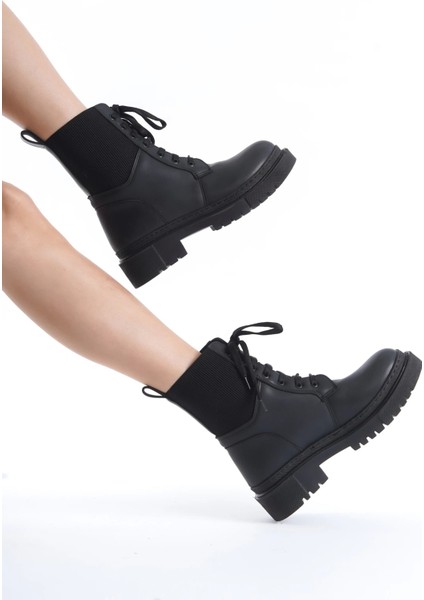 Bellance Kadın Lastikli Postal Bot Tırtıklı Taban Bağcıklı Siyah fiyatları