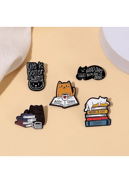 WY3372 Moda Karikatür Kitaplar Metal Emaye Broş Sevimli Saat Yıldızlı Kedi Kitty Kütüphane Pin Kişilik Charm Kostüm Takı Çocuk Için Hediye (Yurt Dışından) indirimleri