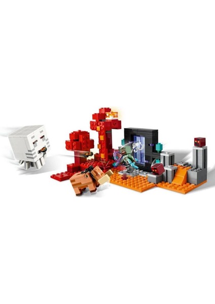 21255 Lego® Minecraft® Nether Geçidi Pususu 352 Parça +8 Yaş modelleri