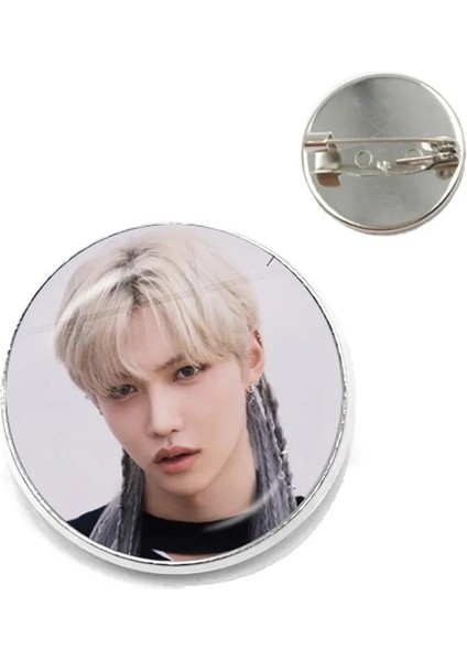 12 20MM Kpop Kaçak Çocuklar Broş Pin 20MM/25MM Cam Kubbe Cabochon Rozetleri Giysi Sırt Çantası Dekorasyon Takı Hayranları Hediye (Yurt Dışından) modelleri