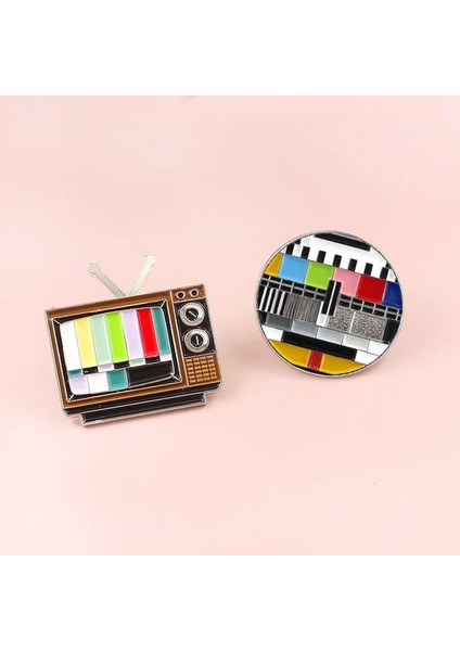 XZ1269 Yaratıcı Karikatür Retro Bant Tv Radyo Kayıt Daktilo Metal Broş Klasik Kişilik Giyim Rozeti Pimleri Aksesuarları Hediyeler (Yurt Dışından) fırsatları
