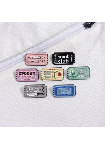 14 Yaratıcı Bilet Emaye Broş Damga Sosyal Kitap Kulübü Sihirli Dükkanı Hançer Yalnız Uçak Bileti Metal Rozeti Punk Yaka Iğnesi Takı (Yurt Dışından) fırsatları