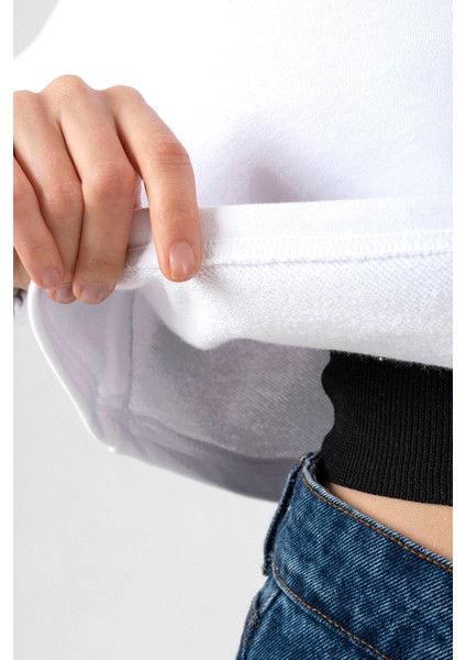 Blackpink Minimalist Beyaz Optik Kadın Crop Kapşonlu fiyatları