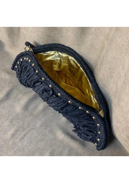 El Örgüsü Tığ Işi D Şeklinde Clutch Çanta