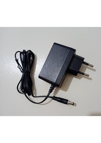 Adaptör 12V 1.5 Amper