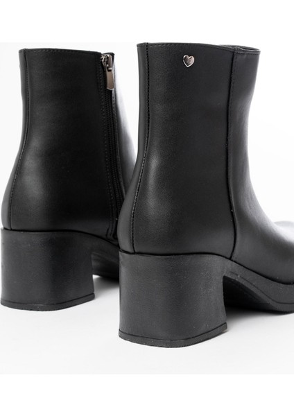 5109-3022 Siyah Fermuarlı Kalın Topuklu Günlük Kadın Bot indirimleri