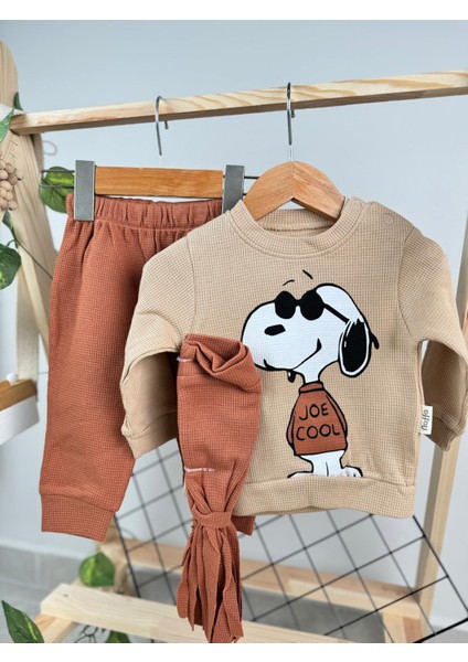 Snopy Baskılı Şapkalı 3'lü Takım Set