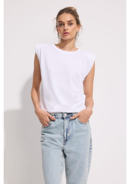 Omuz Vatkalı Kolsuz T-Shirt modelleri