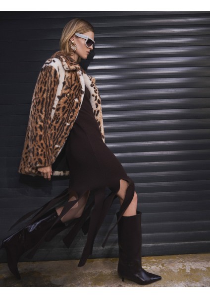 x Melis Ağazat - Uzun Kollu Dik Yaka Asimetrik Triko Elbise