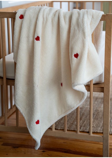 Wellsoft Peluş Pamuklu 100X110 Ekru Kalp Nakışlı Bebek Battaniyesi fiyatları