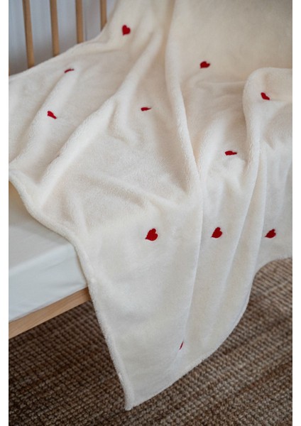 Wellsoft Peluş Pamuklu 100X110 Ekru Kalp Nakışlı Bebek Battaniyesi indirimleri