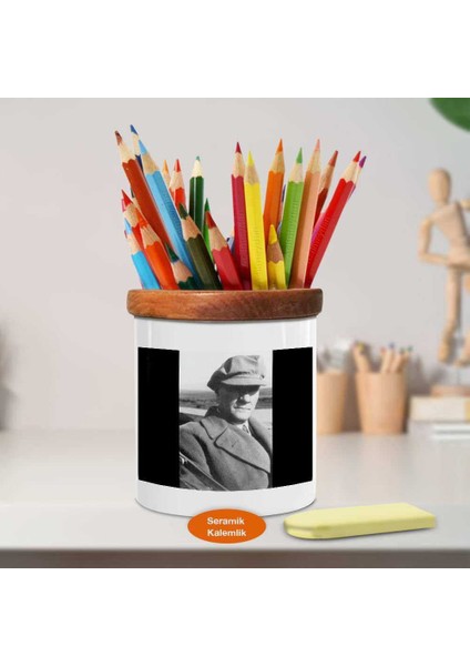 Karizmatik Kasketli Mustafa Kemal Ahşap Seramik Kalemlik -1234) fiyatları