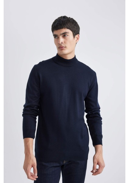 Erkek Koyu Mavi Slim Fit Dar Kesim Basic Düz Akrilik Kazak B7851AXNS