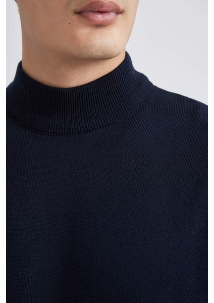 Erkek Koyu Mavi Slim Fit Dar Kesim Basic Düz Akrilik Kazak B7851AXNS