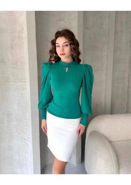 Defile Öpücük Yaka Prenses Kol Crep Bluz