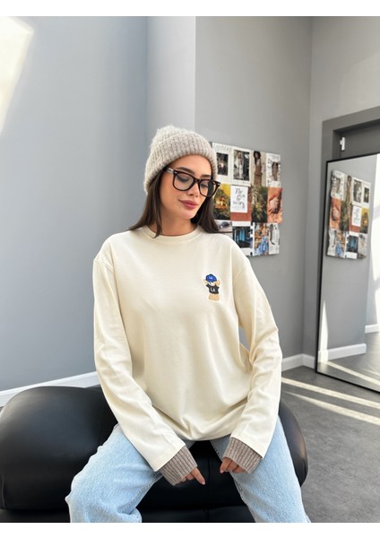 Teddy Bear Nakışlı Uzun Kol Sweatshirt