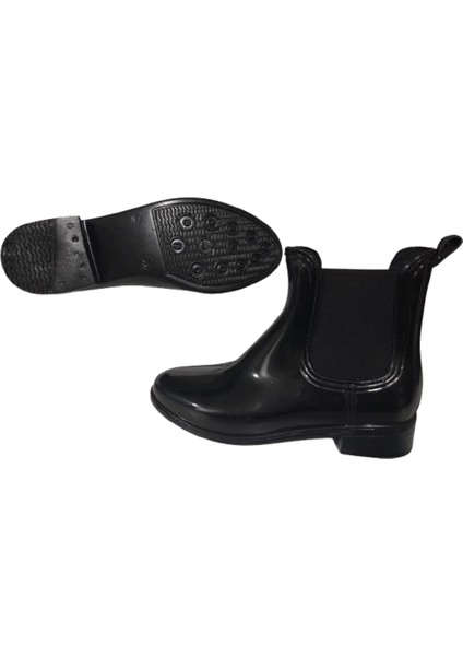 Kadın Plastik Kısa Lastikli Yağmur Çizmesi Ince Taban Siyah Renk modelleri