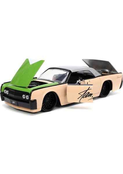 Stan Lee 1963 Lincoln Continental 1/24 Model Araba
