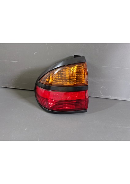Renault Laguna Sol Arka Dış Stop Lambası Sıfır 1999-2000