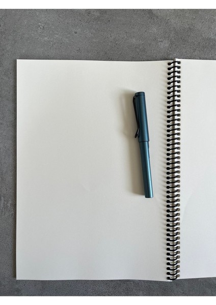 A4 Çizgisiz Spiralli Defter (Kahverengi Kapak)