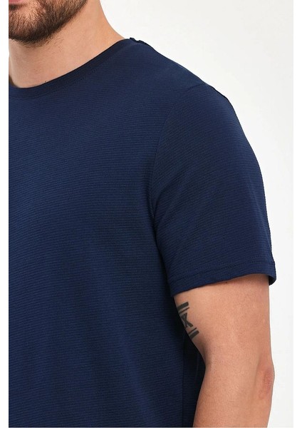 Erkek Bisiklet Yaka Rahat Kalıp Ottoman Dokuma Pamuklu T-Shirt fiyatları