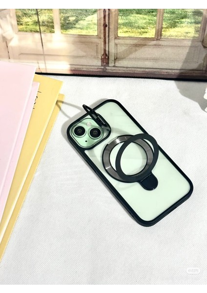 iPhone 11 Uyumlu Siyah Magsafe ve Metal Kamera Çerçevesi Standlı Şeffaf Kılıf