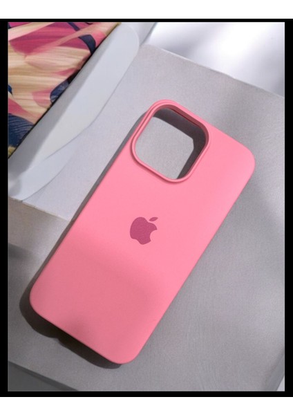 iPhone 15 Lansman Silikon Kılıf Esnek ve Şık Tasarım