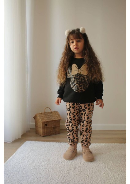 Kız Çocuk Siyaj Üzeri Leopar Baskılı Mickey Şardonlu Yumuşacık Kışlık Alt Üst Takım modelleri