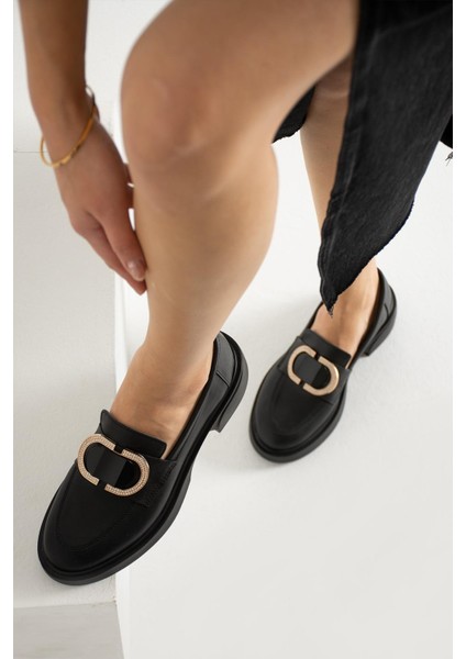Kadın Siyah Cilt Ince Taş Detaylı Loafer modelleri