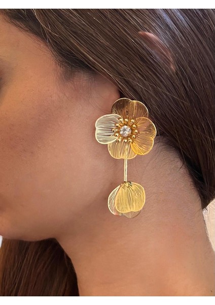 Kadın Küpe Gold Renkli Şık Tarz Kadın Küpe Sallantılı Model
