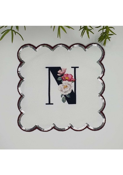 N Harfi Baskılı Kişiye Özel Pul Işlemeli Monogramlı Nakış Kenar Pullu Kokteyl Peçetesi 1 Adet
