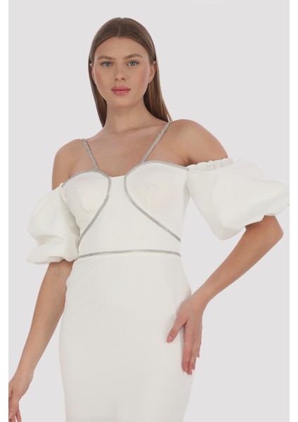 Şerit Aksesuar Özellikli ve Ince Askılı Mini Elbise fırsatları