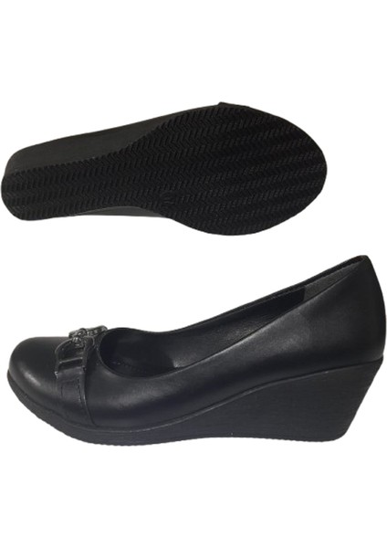 Kadın Siyah Metal Işlemeli Kısa Dolgu Topuklu Abiye Ayakkabı fırsatları