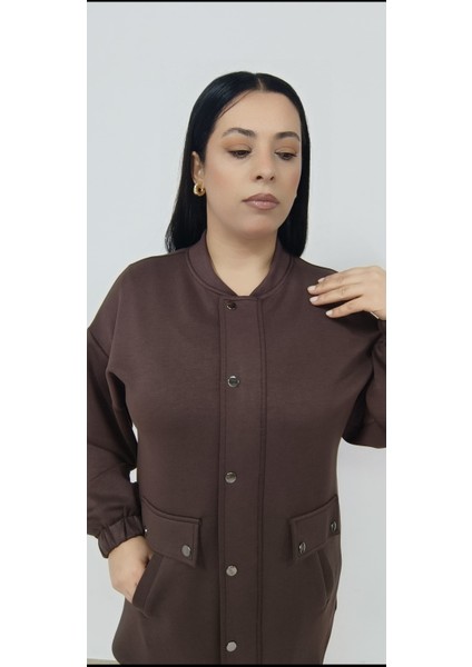 Büyük Beden Kadın Tesettüre Uygun 75 cm Boyda Pamuklu Cupra Kumaş Zımba Baskılı Kolej Ceket modelleri