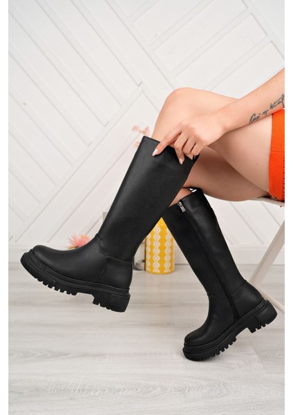 812-340 Siyah Fermuarlı Günlük Kadın Çizme fiyatları