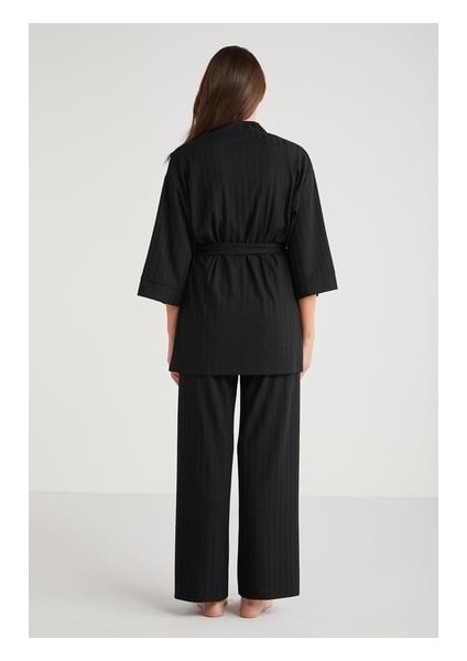 Yumuşak Dokulu Sabahlıklı Üçlü Kadın Pijama Takım 9712 modelleri