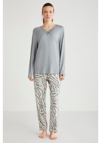 Yumuşak Dokulu V Yaka Uzun Kol Kadın Pijama Takım 2613