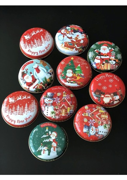 Yılbaşı Yenı Yıl Temalı Kupa ve Yeni Yıl Özel Baskılı Metal Kutuda Mum ve Çorap Karışık Yollanır modelleri