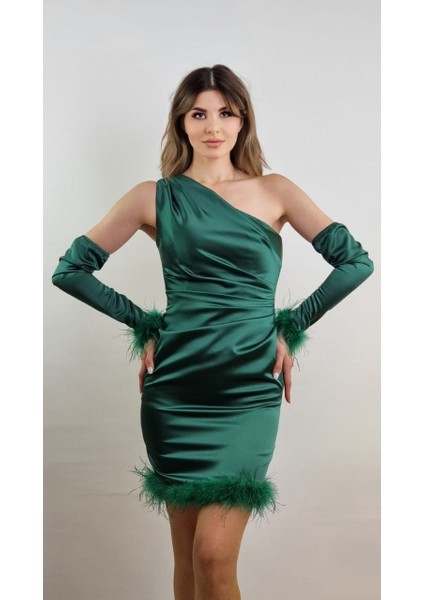 Otriş Detaylı Eldivenli Mini Saten Elbise