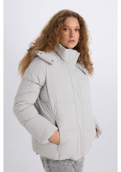 Su İtici Puffer Şişme Mont Oversize Geniş Kalıp Kapüşonlu Fermuarlı Çıtçıtlı A4090AX24WN fırsatları