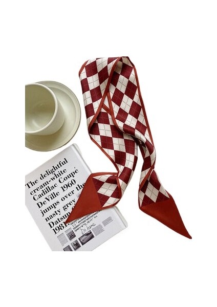 küçük Ipek Eşarplar, Kadın Çok Yönlü, Uzun Örgülü Saçlar, At Kuyruğu Saç Bağları, Flamalar, Dar Yaka Eşarplar, Eşarplar (Yurt Dışından)