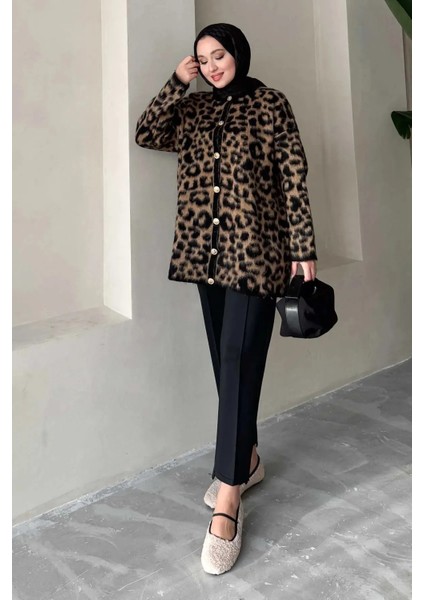 Kadın Leopar Desenli Düğme Detaylı Hırka
