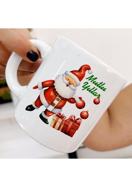 Yeni Yıl Mutlu Yıllar Noel Baba Renkli Tasarımlar ve Dekoratif Kişiye Özel Kupa Bardaklar fırsatları