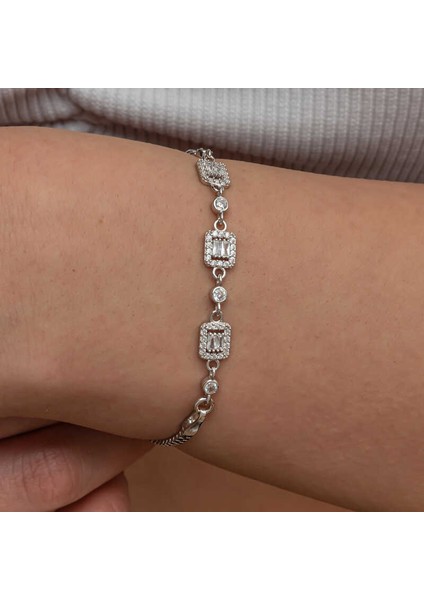 Gümüş Üçlü Baget Taşlı Kadın Bileklik modelleri