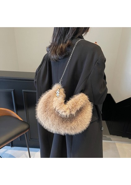 Sonbahar Yumuşak Peluş Küçük Süt Çantası 2024 Yeni Çanta Omuz Çantası Taşınabilir Işe Gidiş-Geliş Çok Yönlü Kürk Çanta Crossbody Çanta (Yurt Dışından)