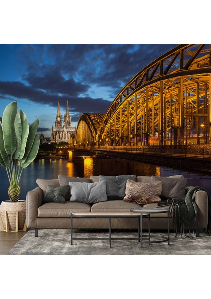 Köln Katedrali ve Hohenzollern Köprüsü Manzaralı Duvar Kağıdı